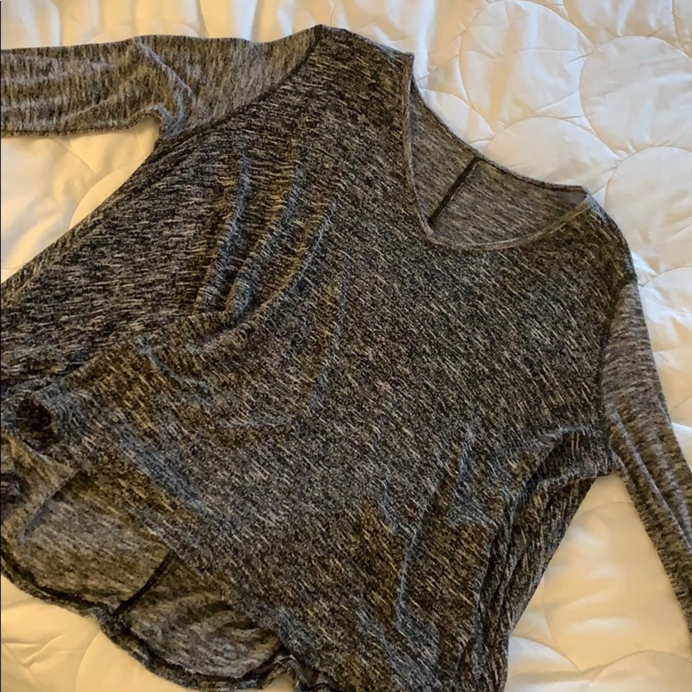 COMFY grey long sleeve